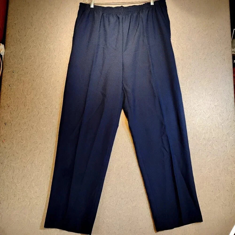 East West NWT Women's  Petite Navy Blue Dress Pants in Size 3X